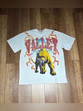 Vale Forever Valley White Tee Shirt with Tiger and Lightning bolt designs Size L